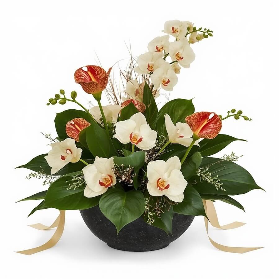 Kompozycja anturiów i storczyków cymbidium